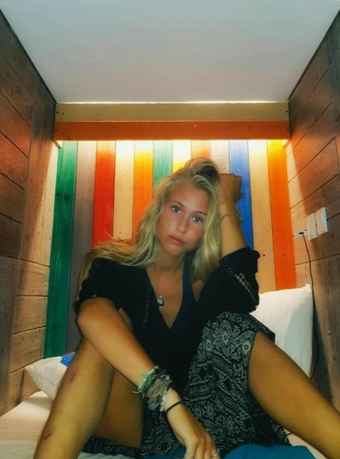 Batununggul Write Hostel מראה חיצוני תמונה